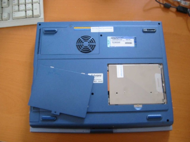 advent-laptop-change-hard-drive-cover-off.jpg
